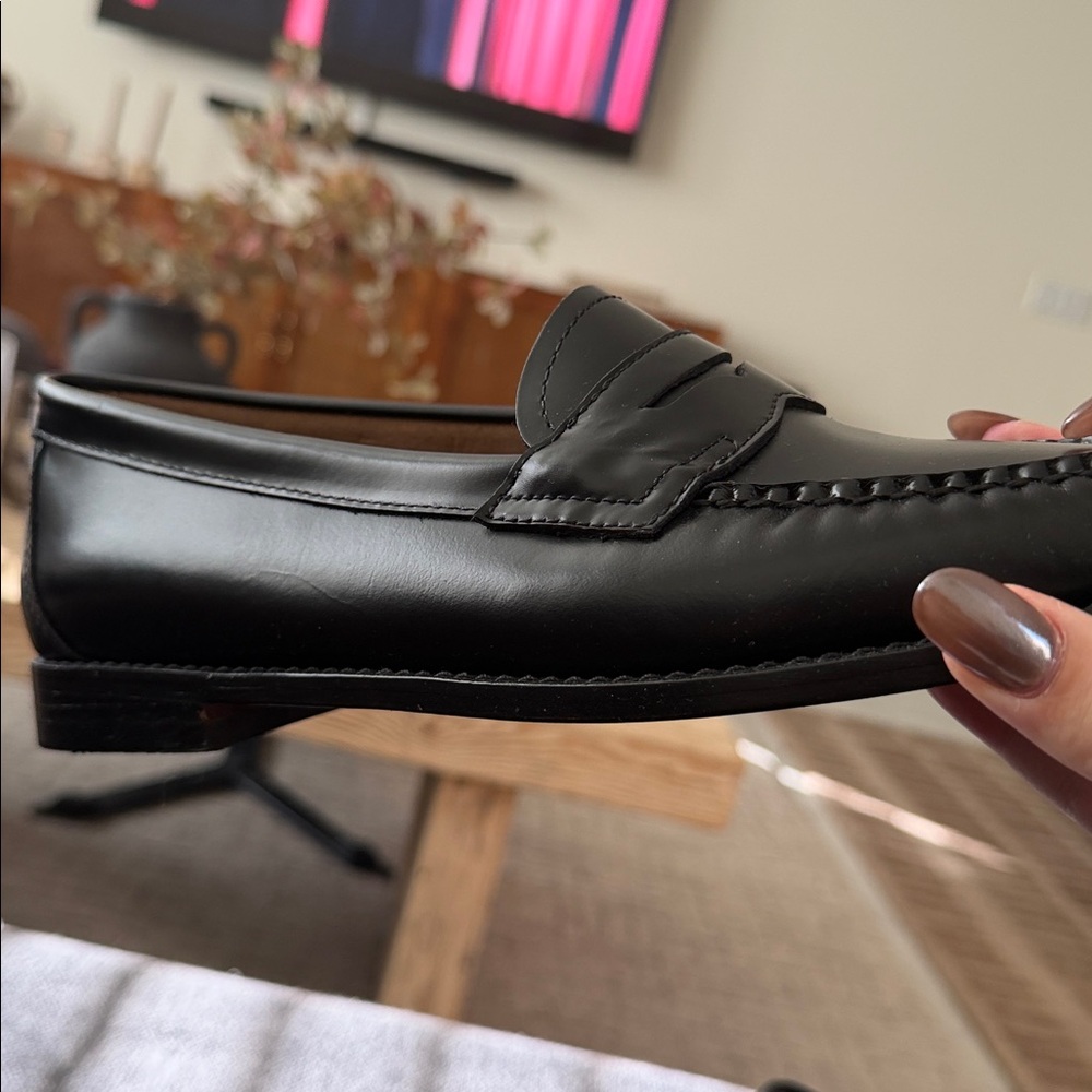 Women’s G.H bass Black Leather Loafers - Picture 2 of 6
